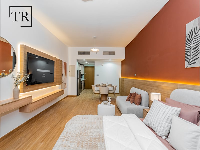 Fully Upgraded| Community Views| Vacant| Furnished